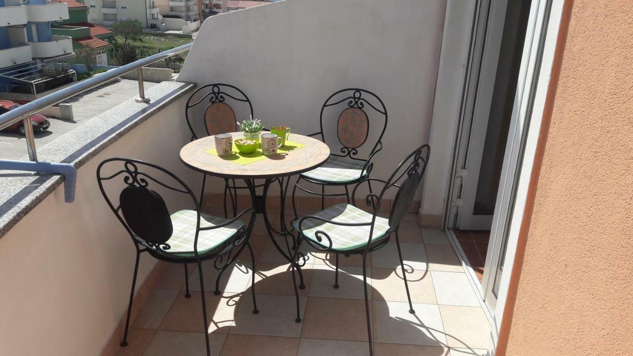 Marina & Luka Apartamento Povljana Exterior foto